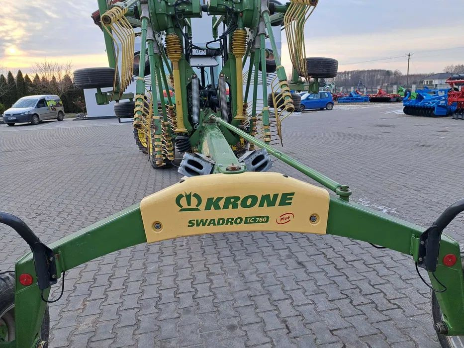 Krone SWADRO TC 760 Plus - Сіноворушилка: фото 2 Krone SWADRO TC 760 Plus - Сіноворушилка: фото 2
