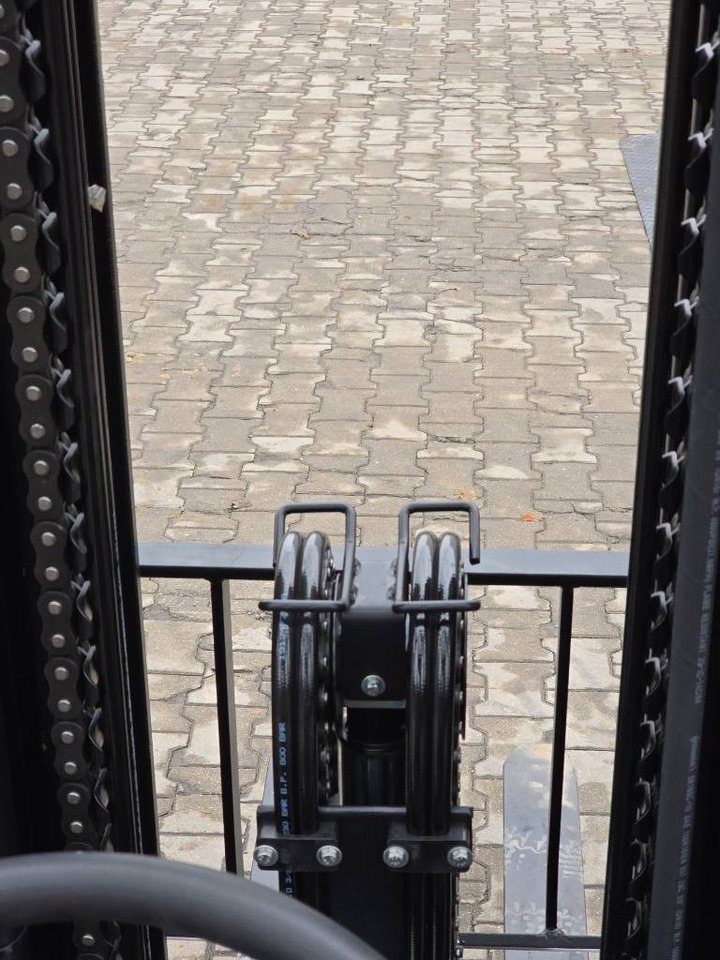 Новий Електронавантажувач EP EFL382 X5 LI-ON + PAPER ROLL CLAMP: фото 10 Новий Електронавантажувач EP EFL382 X5 LI-ON + PAPER ROLL CLAMP: фото 10