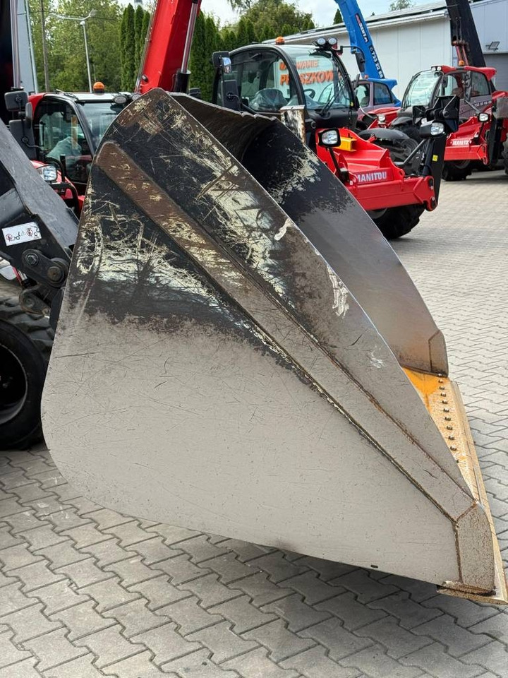 Manitou CBA 2500 LDR 2450mm 2,5m3 570554 - Ківш в категорії Будівельна техніка: фото 5 Manitou CBA 2500 LDR 2450mm 2,5m3 570554 - Ківш в категорії Будівельна техніка: фото 5