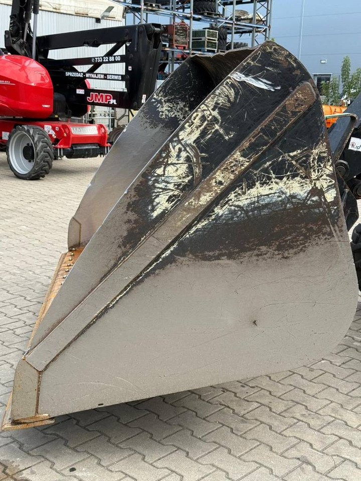 Manitou CBA 2500 LDR 2450mm 2,5m3 570554 - Ківш в категорії Будівельна техніка: фото 2 Manitou CBA 2500 LDR 2450mm 2,5m3 570554 - Ківш в категорії Будівельна техніка: фото 2