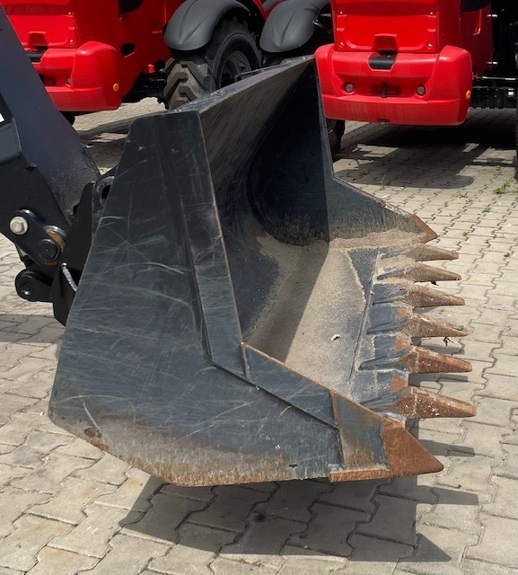 Manitou CBC 650 L 1850 - Ківш в категорії Будівельна техніка: фото 3 Manitou CBC 650 L 1850 - Ківш в категорії Будівельна техніка: фото 3