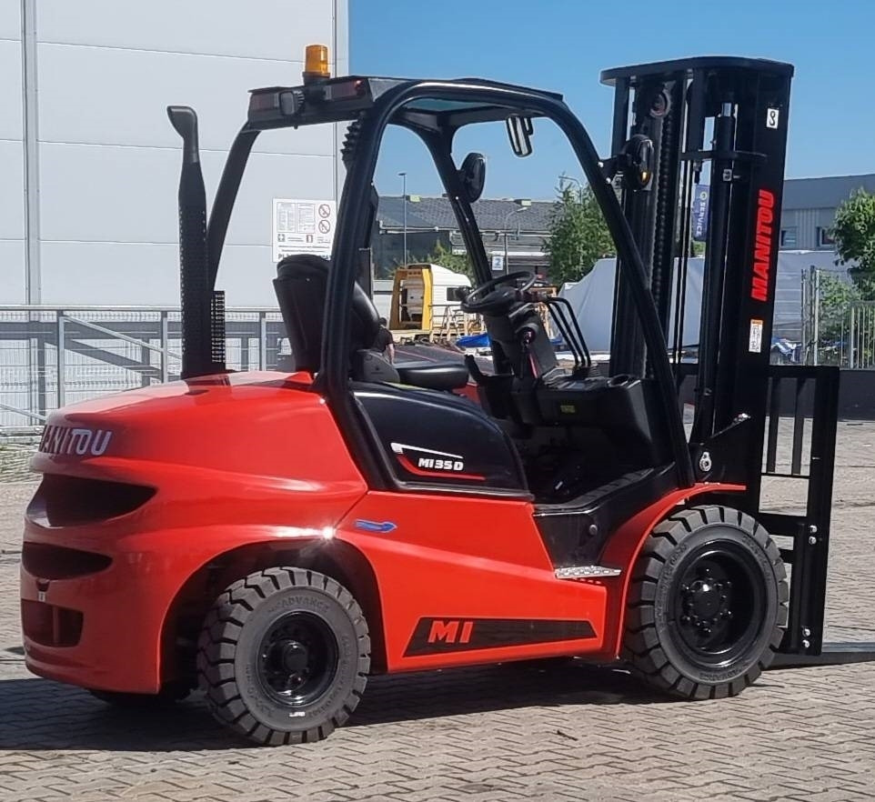 Manitou MI 35 D UNUSED - Дизельний навантажувач: фото 2 Manitou MI 35 D UNUSED - Дизельний навантажувач: фото 2