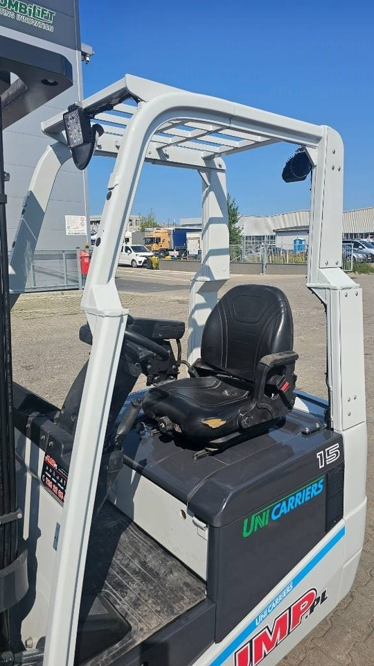 UniCarriers A1N1L15Q DRIVE-IN CAB - Електронавантажувач: фото 4 UniCarriers A1N1L15Q DRIVE-IN CAB - Електронавантажувач: фото 4