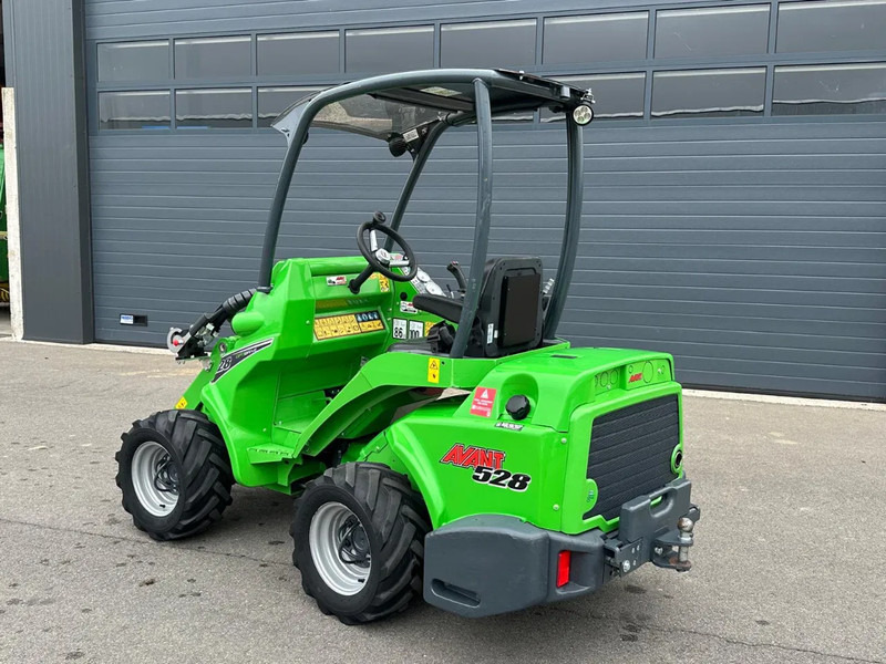 Avant 528 mini-shovel - Гусеничний міні-навантажувач: фото 5 Avant 528 mini-shovel - Гусеничний міні-навантажувач: фото 5