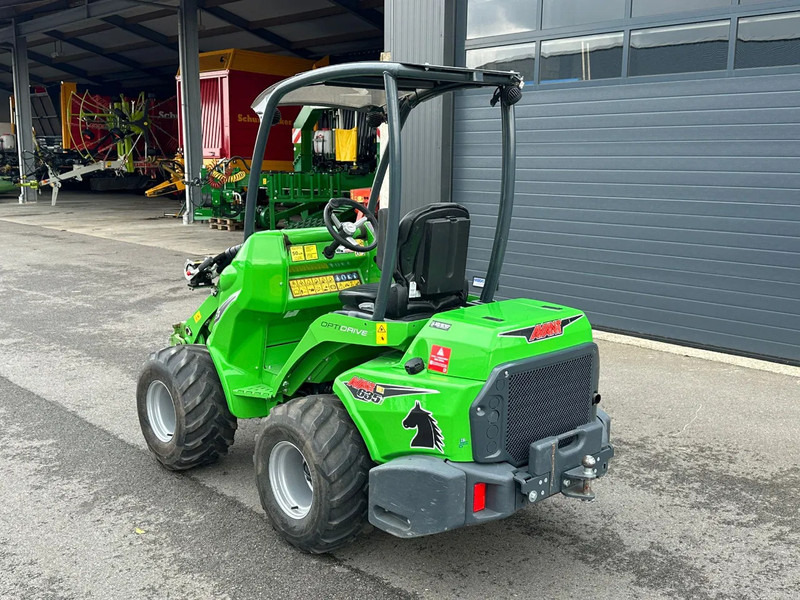 Avant 635i mini-shovel - Гусеничний міні-навантажувач: фото 5 Avant 635i mini-shovel - Гусеничний міні-навантажувач: фото 5