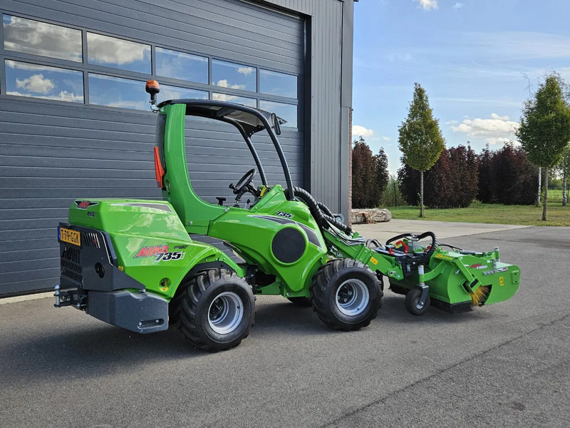 Avant 735i Rental mini-shovel - Гусеничний міні-навантажувач: фото 3 Avant 735i Rental mini-shovel - Гусеничний міні-навантажувач: фото 3