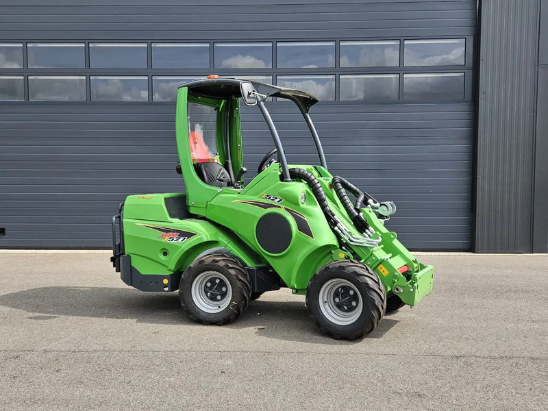 Avant E527 mini-shovel - Гусеничний міні-навантажувач: фото 2 Avant E527 mini-shovel - Гусеничний міні-навантажувач: фото 2