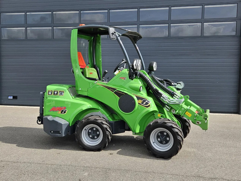 Avant E6 Mini-shovel - Гусеничний міні-навантажувач: фото 2 Avant E6 Mini-shovel - Гусеничний міні-навантажувач: фото 2