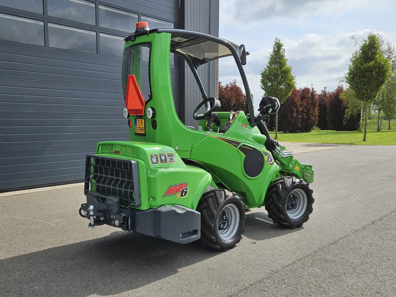 Avant E6 Mini-shovel - Гусеничний міні-навантажувач: фото 4 Avant E6 Mini-shovel - Гусеничний міні-навантажувач: фото 4