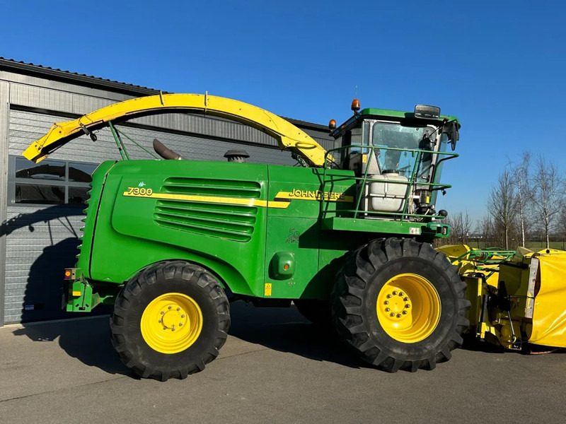 John Deere 7300 - Кормозбиральний комбайн: фото 3 John Deere 7300 - Кормозбиральний комбайн: фото 3