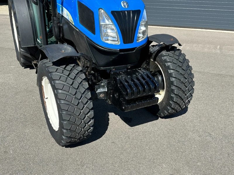 New Holland T4050N Supersteer - Трактор: фото 5 New Holland T4050N Supersteer - Трактор: фото 5