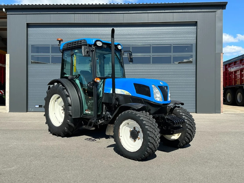 New Holland T4050N Supersteer - Трактор: фото 3 New Holland T4050N Supersteer - Трактор: фото 3