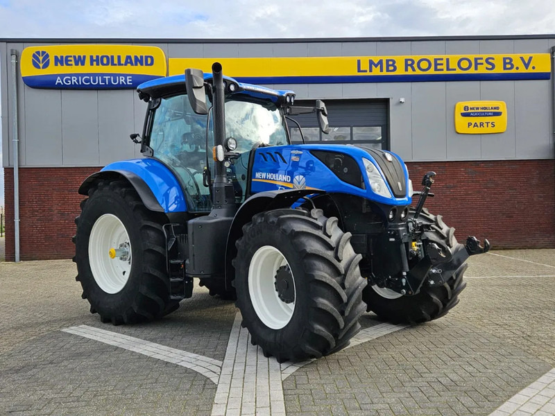 New Holland T7.245 AC Autocommand - Тягач: фото 1 New Holland T7.245 AC Autocommand - Тягач: фото 1