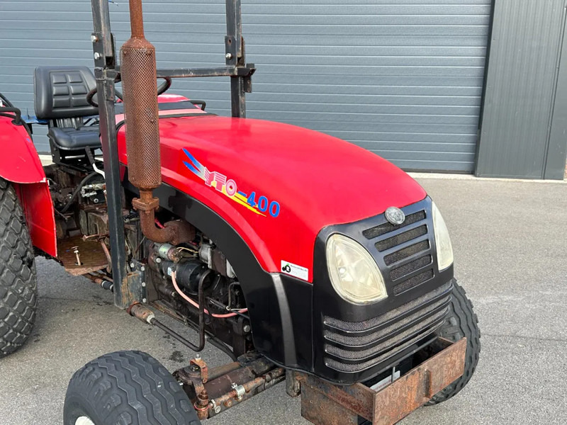 YTO 400 2-wd - Трактор: фото 3 YTO 400 2-wd - Трактор: фото 3
