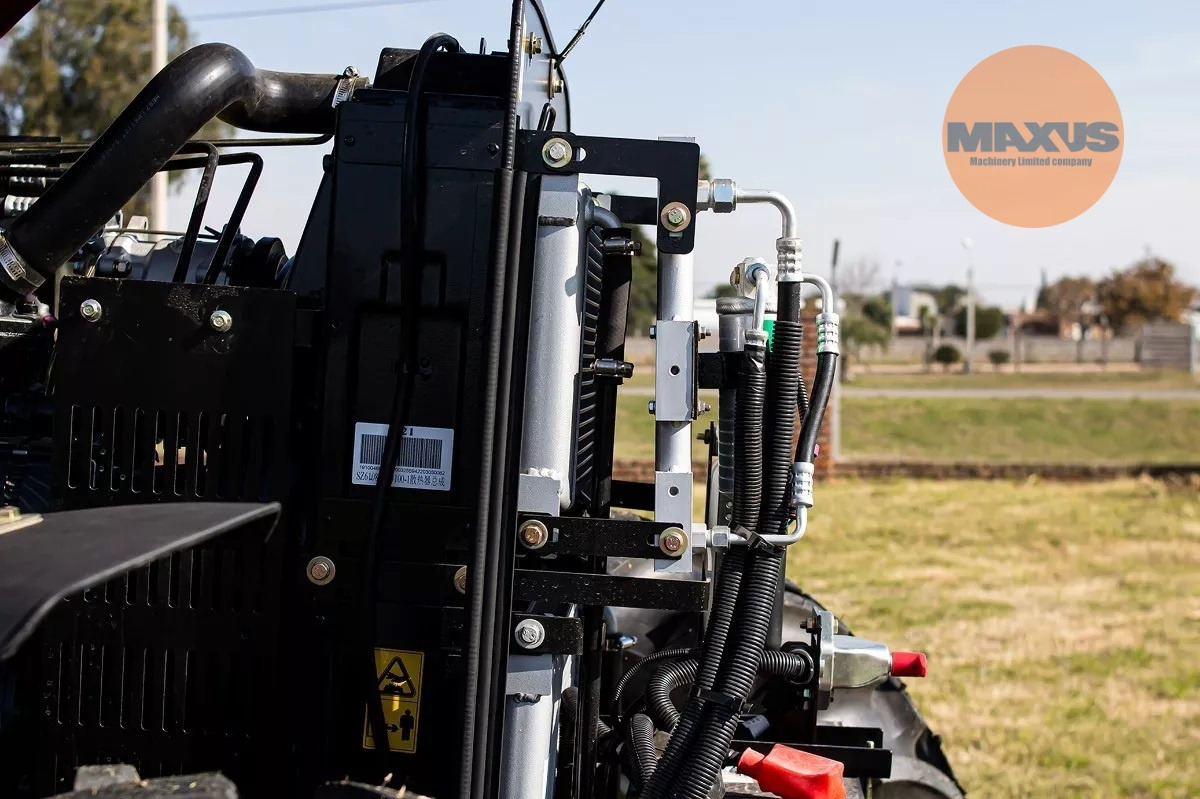 Maxus Wheeled tractor 130hp 4x4 - Трактор: фото 3 Maxus Wheeled tractor 130hp 4x4 - Трактор: фото 3