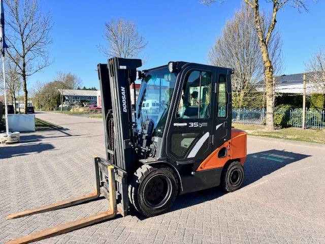 Doosan D35c Pro-7 - Дизельний навантажувач: фото 3 Doosan D35c Pro-7 - Дизельний навантажувач: фото 3