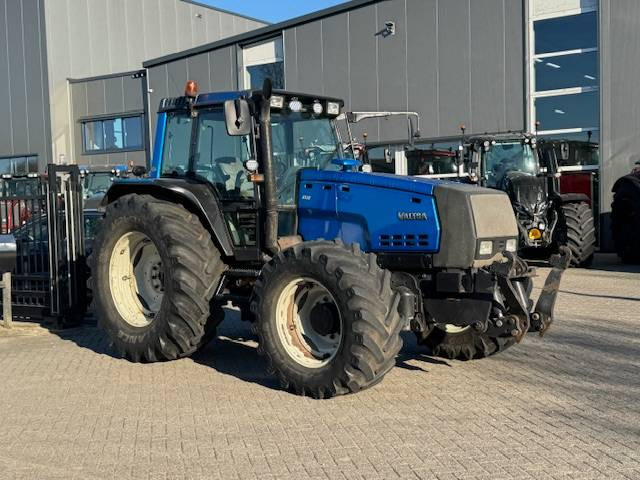 Valtra 8550 Hitech! - Трактор: фото 2 Valtra 8550 Hitech! - Трактор: фото 2