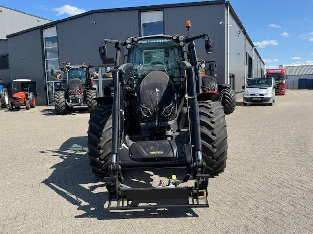 Valtra G125 Ecopower Active, 115 uur!! FH+PTO+Voorlader - Трактор: фото 3 Valtra G125 Ecopower Active, 115 uur!! FH+PTO+Voorlader - Трактор: фото 3