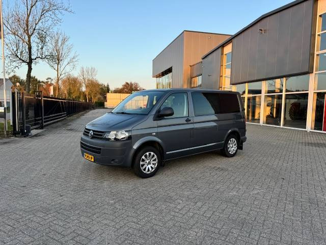 Volkswagen Transporter 140Pk Dubbele cabine - Суцільнометалевий фургон: фото 1 Volkswagen Transporter 140Pk Dubbele cabine - Суцільнометалевий фургон: фото 1