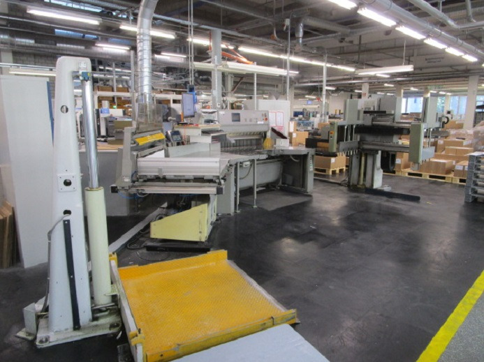 POLAR 137 ED-AT - Паперорізальна машина: фото 2 POLAR 137 ED-AT - Паперорізальна машина: фото 2