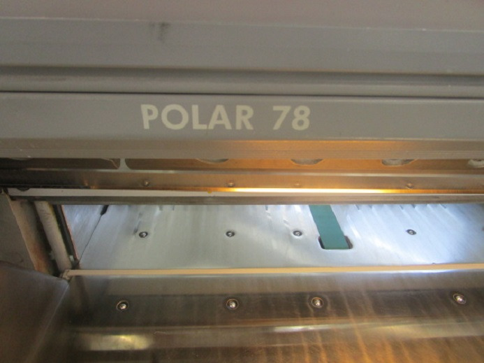 POLAR 78 ES - Паперорізальна машина: фото 5 POLAR 78 ES - Паперорізальна машина: фото 5