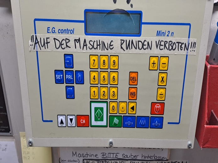 POLAR 80 EL - Паперорізальна машина: фото 2 POLAR 80 EL - Паперорізальна машина: фото 2