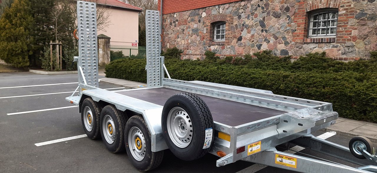 PRZYCZEPA LAWETA DO MINIKOPARKI KOPARKI 3 OSIE / MINI EXCAVATOR TRANSPORTER TRAILER 3 AXLES - Причіп для перевезення спецтехніки: фото 5 PRZYCZEPA LAWETA DO MINIKOPARKI KOPARKI 3 OSIE / MINI EXCAVATOR TRANSPORTER TRAILER 3 AXLES - Причіп для перевезення спецтехніки: фото 5