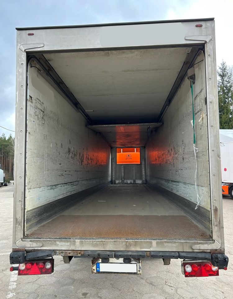 Schmitz Cargobull CHŁODNIA / IZOTERMA / KONTENER / MAGAZYN / 3 SZTUKI !! - Рефрижератор напівпричіп: фото 4 Schmitz Cargobull CHŁODNIA / IZOTERMA / KONTENER / MAGAZYN / 3 SZTUKI !! - Рефрижератор напівпричіп: фото 4