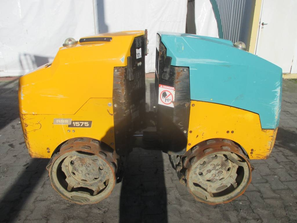 Ammann ARR 1575 - Дорожній каток: фото 1 Ammann ARR 1575 - Дорожній каток: фото 1