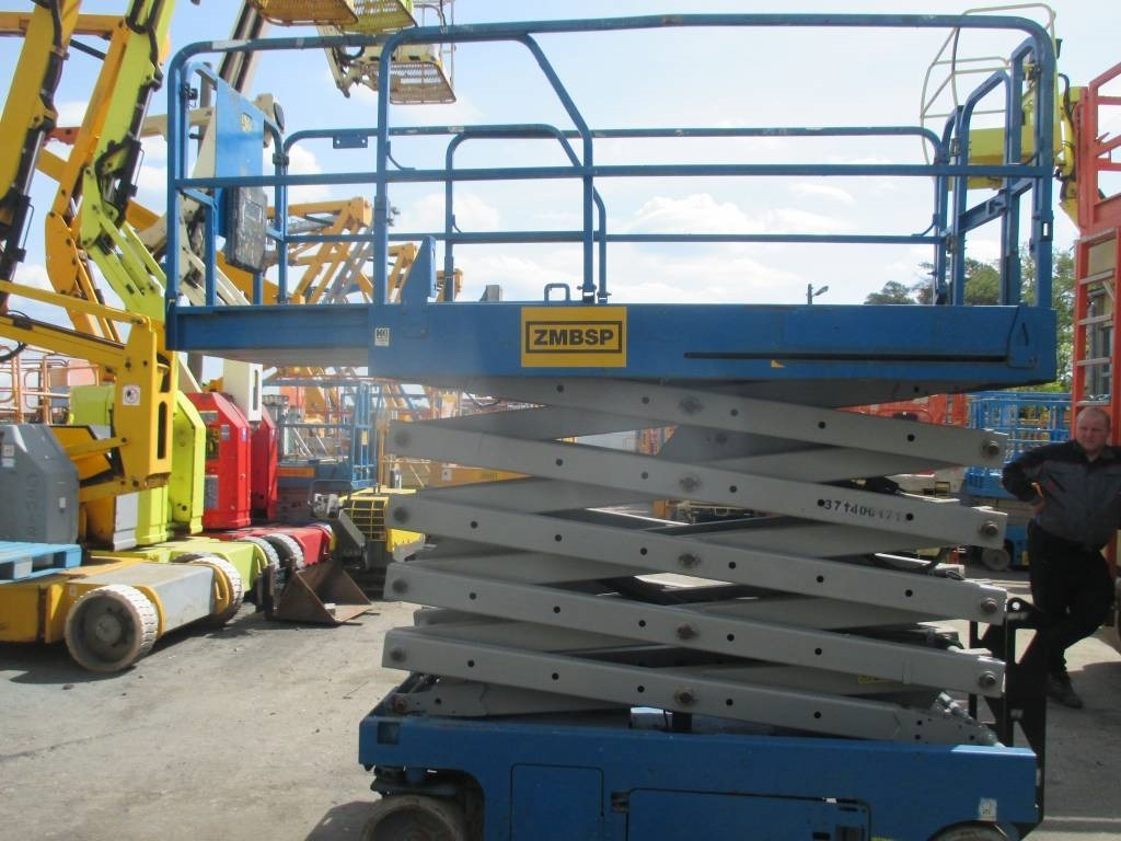 Genie GS 3246 - Ножичний підйомник: фото 5 Genie GS 3246 - Ножичний підйомник: фото 5