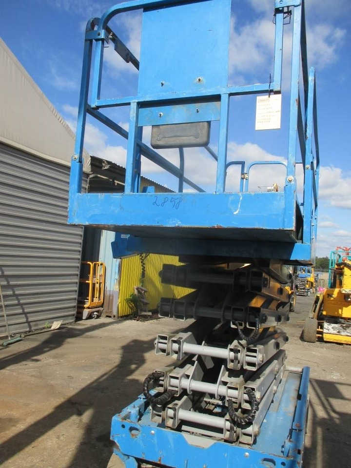 Genie GS 4047 - Ножичний підйомник: фото 3 Genie GS 4047 - Ножичний підйомник: фото 3