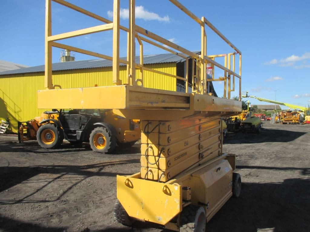 Ножичний підйомник HAB S142-12E2WD: фото 7 Ножичний підйомник HAB S142-12E2WD: фото 7