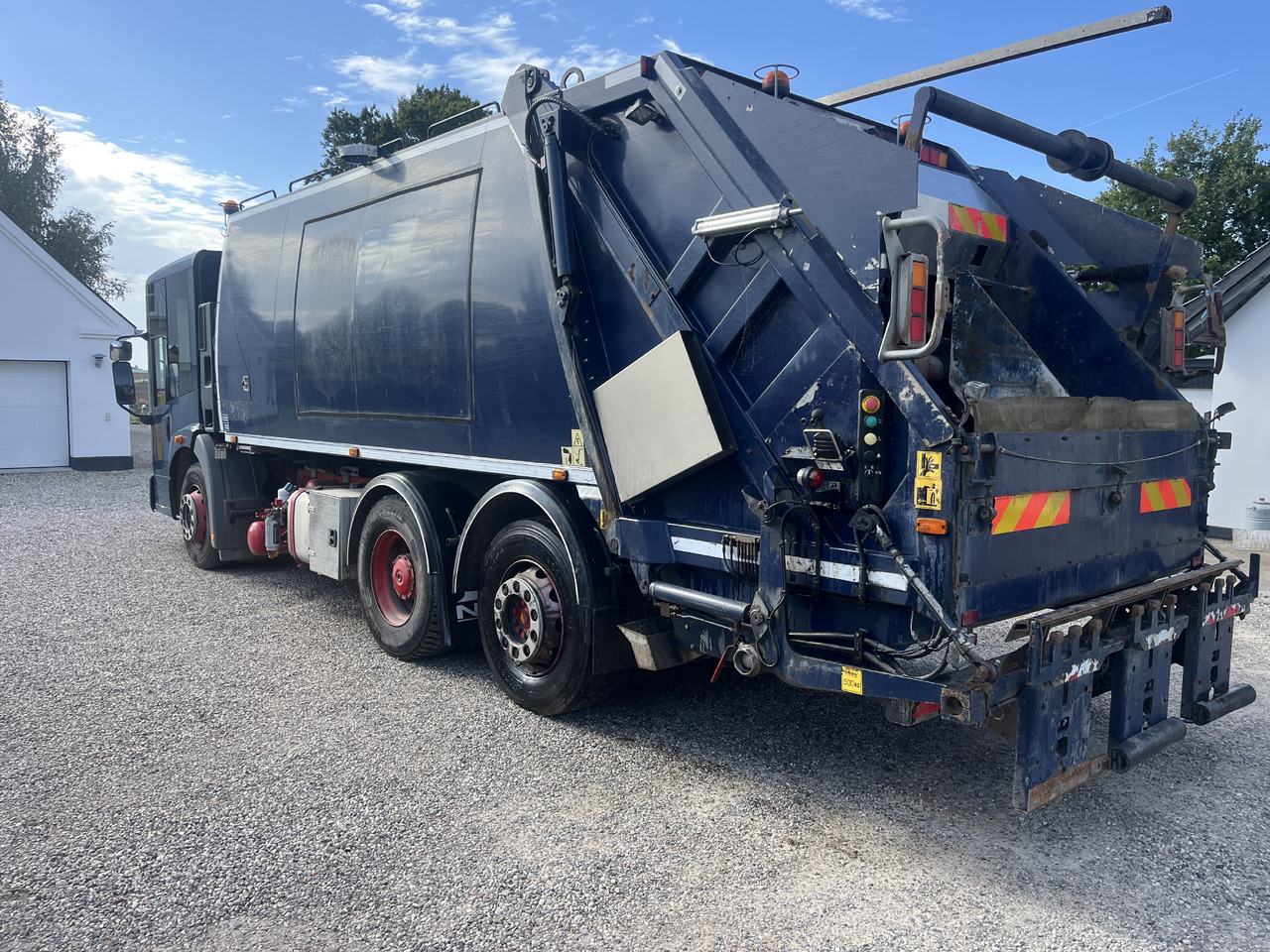 MERCEDES-BENZ Ecionic 2630 2 camber NTM - Сміттєвози: фото 5 MERCEDES-BENZ Ecionic 2630 2 camber NTM - Сміттєвози: фото 5
