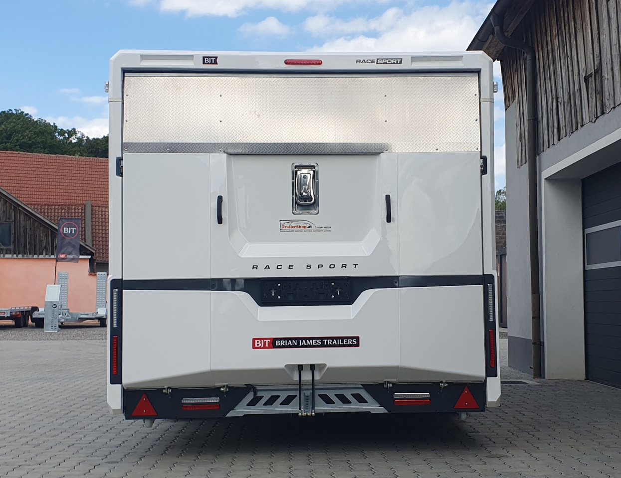 BRIAN JAMES TRAILERS NEW Race Sport - Автовоз причіп: фото 3 BRIAN JAMES TRAILERS NEW Race Sport - Автовоз причіп: фото 3
