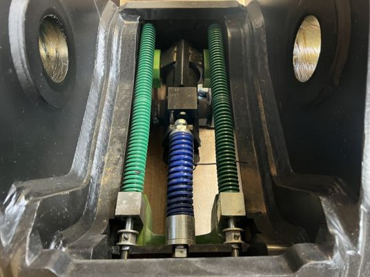 Зчіпний пристрій Attache rapide hydraulique QC90H pour pelle de 23T à 35T: фото 6