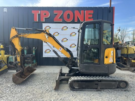 Bobcat E35 Cabine à 20500 € HT - Міні-екскаватор: фото 2 Bobcat E35 Cabine à 20500 € HT - Міні-екскаватор: фото 2