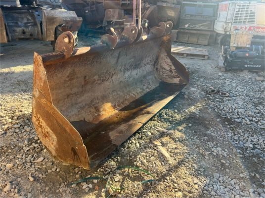 Godet chargeur pour Tracto - Ківш: фото 3 Godet chargeur pour Tracto - Ківш: фото 3