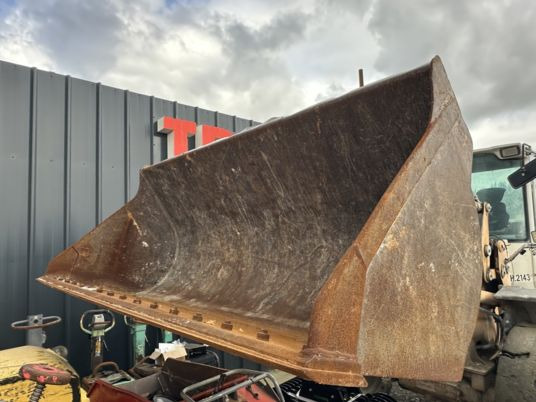 Liebherr New L514 Stéréo Clim à 29 500 € HT - Колісний навантажувач: фото 4 Liebherr New L514 Stéréo Clim à 29 500 € HT - Колісний навантажувач: фото 4