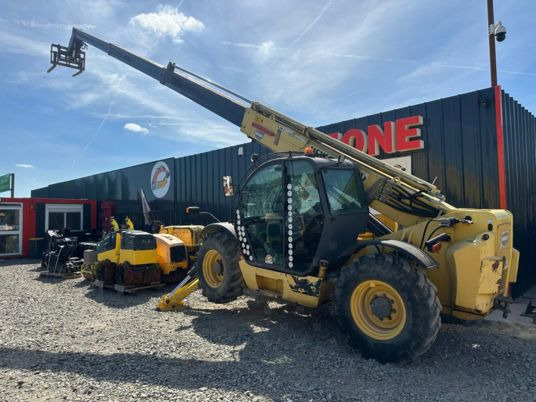 New Holland LM1745 - 17M - 4T5 à 29900 € HT - Навантажувач телескопічний: фото 2 New Holland LM1745 - 17M - 4T5 à 29900 € HT - Навантажувач телескопічний: фото 2