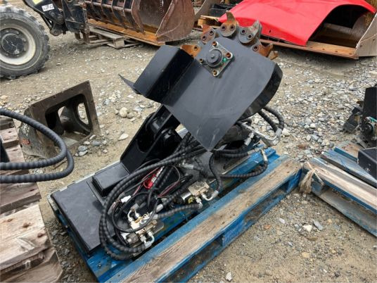 Rogneuse de souche pour mini chargeur - Подрібнювач пнів: фото 3 Rogneuse de souche pour mini chargeur - Подрібнювач пнів: фото 3