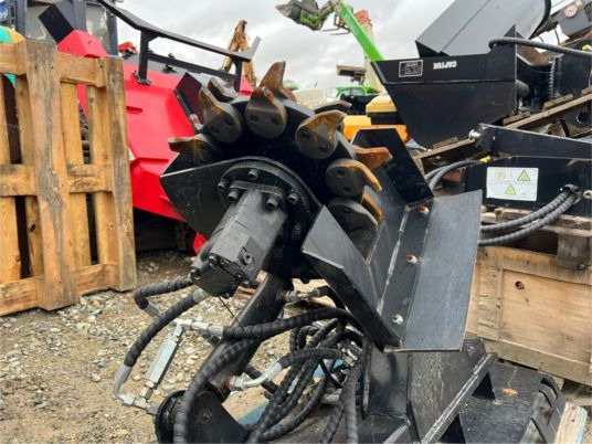Rogneuse de souche pour mini chargeur - Подрібнювач пнів: фото 4 Rogneuse de souche pour mini chargeur - Подрібнювач пнів: фото 4