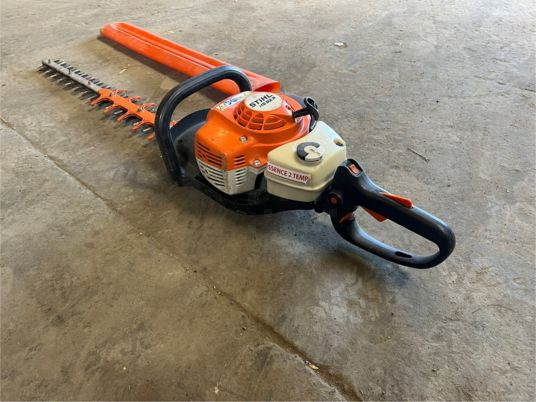 Taille haies thermique STIHL HS 82 R - Техніка для саду та городу: фото 4 Taille haies thermique STIHL HS 82 R - Техніка для саду та городу: фото 4