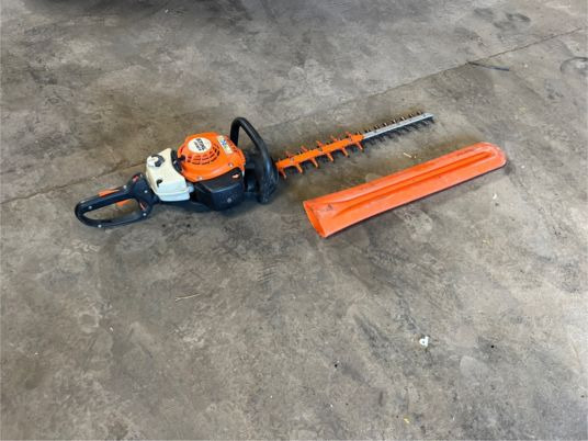 Taille haies thermique STIHL HS 82 R - Техніка для саду та городу: фото 3 Taille haies thermique STIHL HS 82 R - Техніка для саду та городу: фото 3