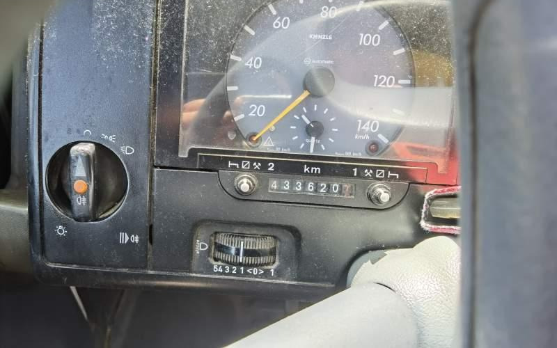 Приміський автобус Mercedes-Benz Vario 814D 38+14: фото 10