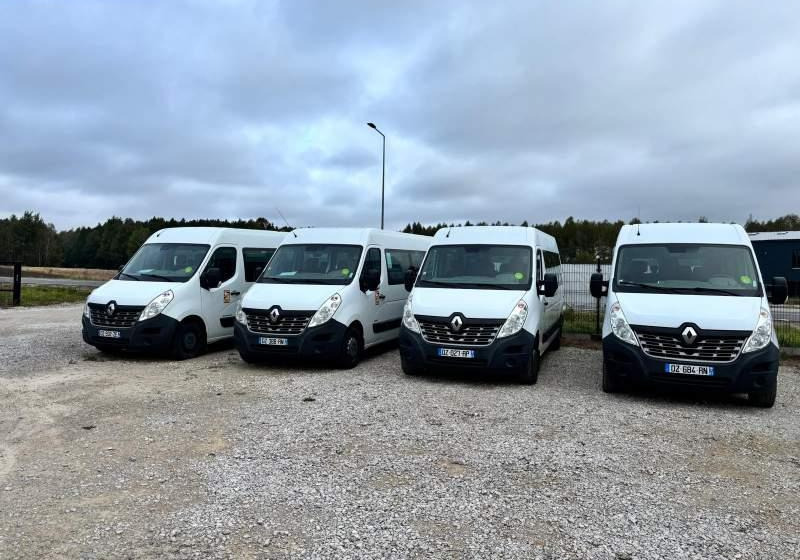Renault Master 17 miejsc EURO 6 4 szt - Мікроавтобус, Пасажирський фургон: фото 1 Renault Master 17 miejsc EURO 6 4 szt - Мікроавтобус, Пасажирський фургон: фото 1