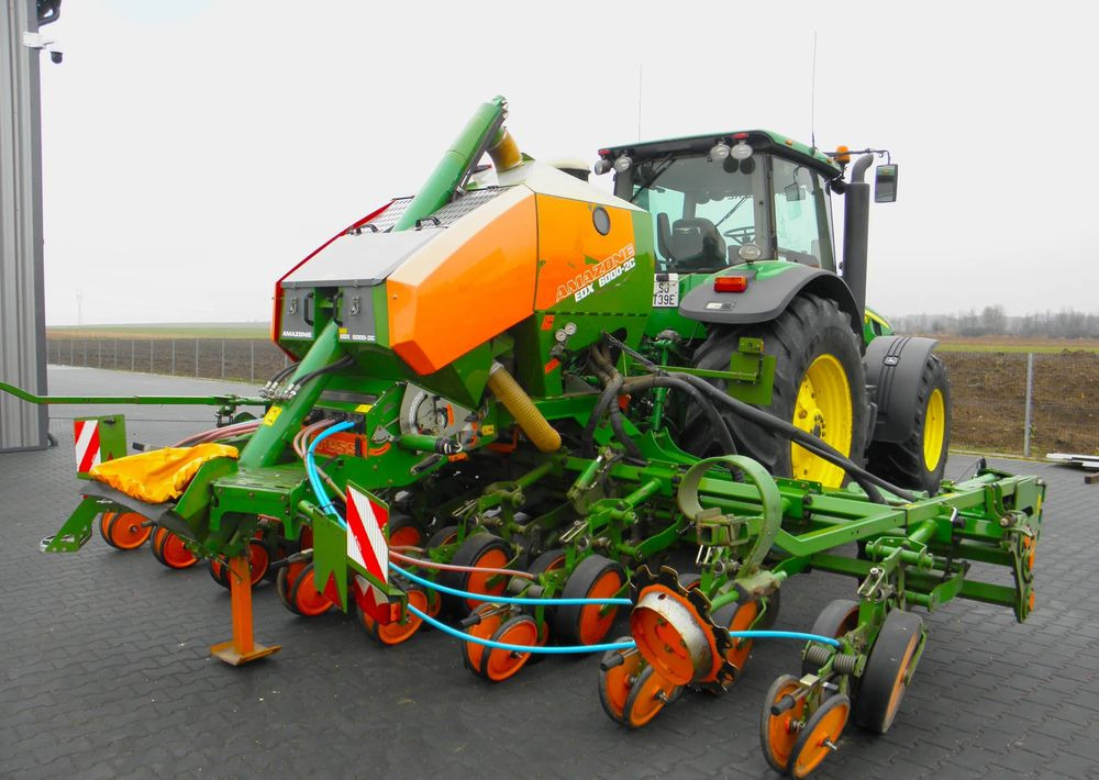 Amazone EDX 6000-2C Xpress 8 rzedowy, Nie Malowany, Stan Bardzo Dobry - Сівалка: фото 1 Amazone EDX 6000-2C Xpress 8 rzedowy, Nie Malowany, Stan Bardzo Dobry - Сівалка: фото 1