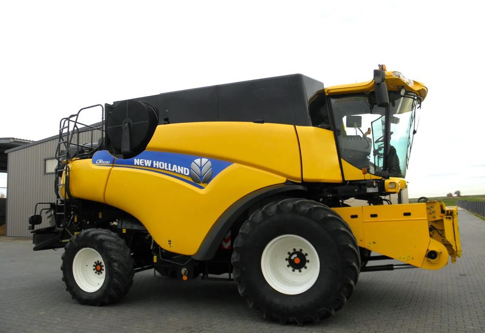 New Holland CR9080 2013 Rok , heder Varifeed 9,15m, Nowsza Wersja, Nie Malowany, Stan Idealny - Зернозбиральний комбайн: фото 2 New Holland CR9080 2013 Rok , heder Varifeed 9,15m, Nowsza Wersja, Nie Malowany, Stan Idealny - Зернозбиральний комбайн: фото 2