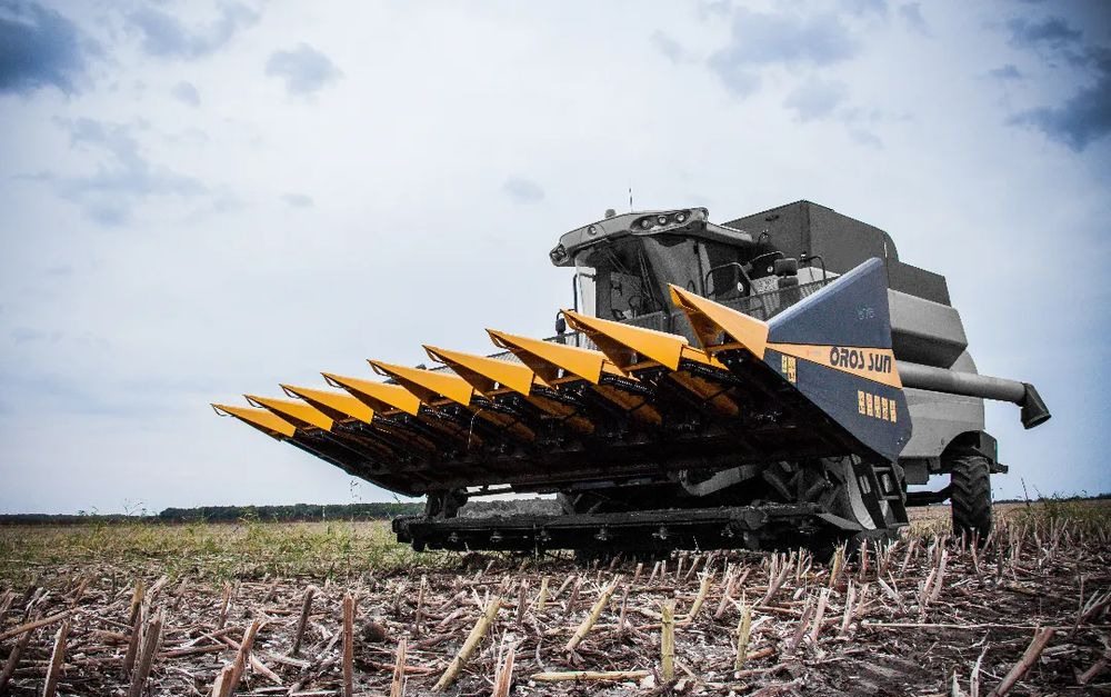 Oros SUN 876 8 rzędowy, Nowe Przystawki do zbioru słonecznika, - Жниварка для соняшника: фото 1 Oros SUN 876 8 rzędowy, Nowe Przystawki do zbioru słonecznika, - Жниварка для соняшника: фото 1