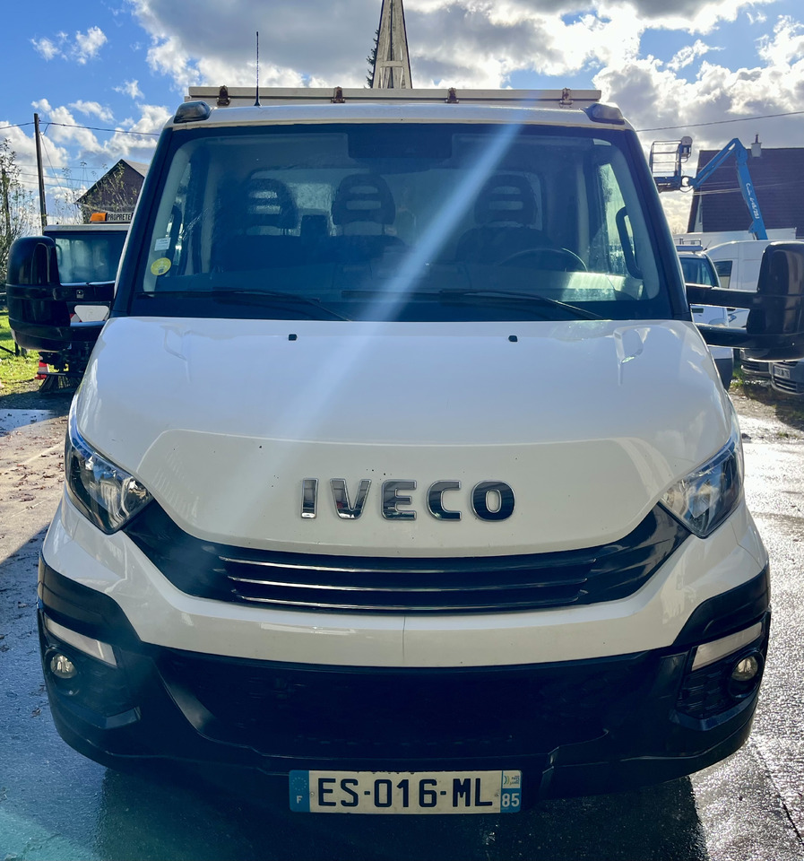 IVECO Daily 35-180 35c18 plateau - Легка бортова вантажівка: фото 2 IVECO Daily 35-180 35c18 plateau - Легка бортова вантажівка: фото 2