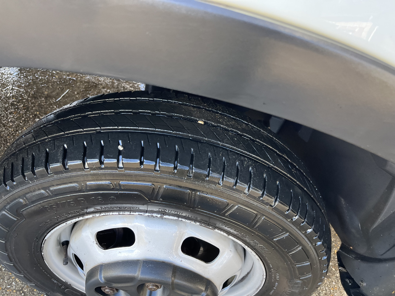 IVECO Daily 35-180 35c18 plateau - Легка бортова вантажівка: фото 4 IVECO Daily 35-180 35c18 plateau - Легка бортова вантажівка: фото 4